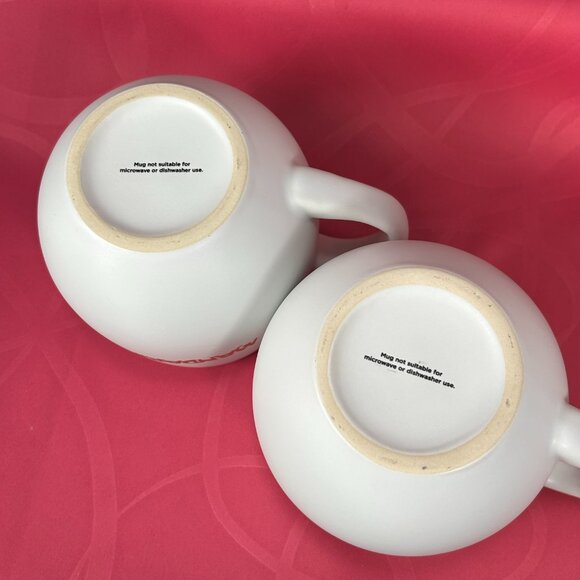 pair of Mandarin Restaurant weighty ceramic coffee mugs - Picture 6 of 6